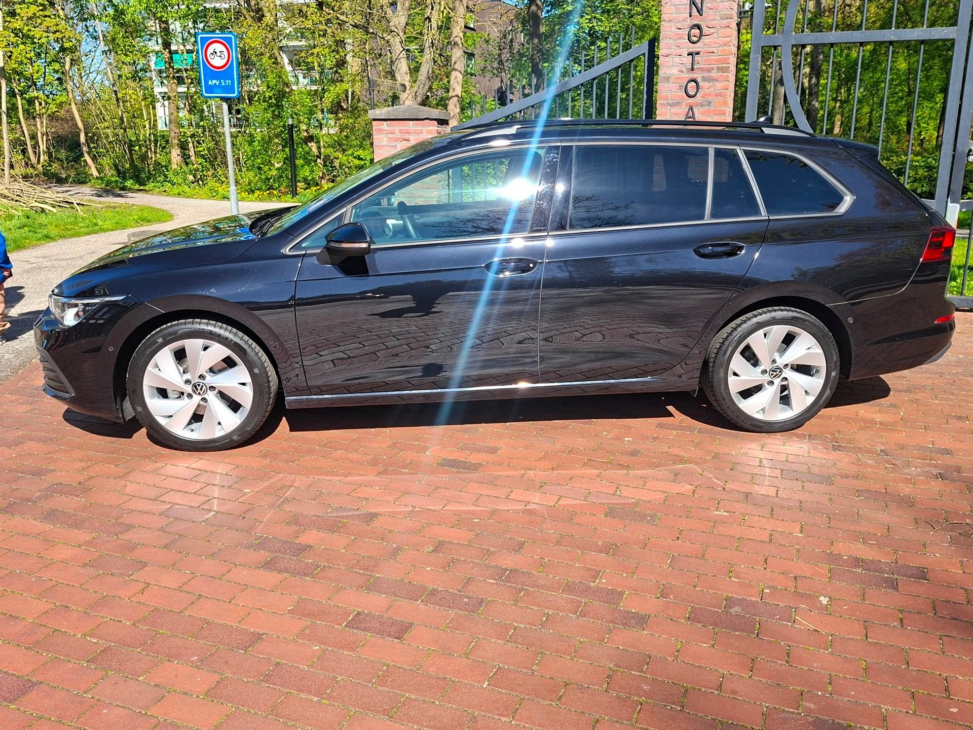 Foto 9 van Volkswagen Golf Variant 1.5 TSI Virtual Apple car. Stoelverw