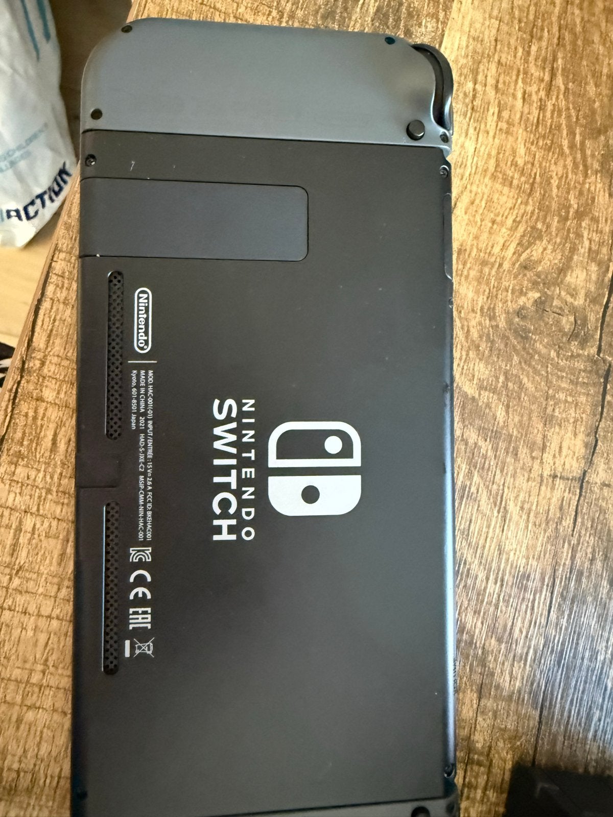 Nintendo Switch compleet met dock, hoes en games, Spelcomputers en Games, Spelcomputers | Nintendo Switch, Ophalen, Met 2 controllers