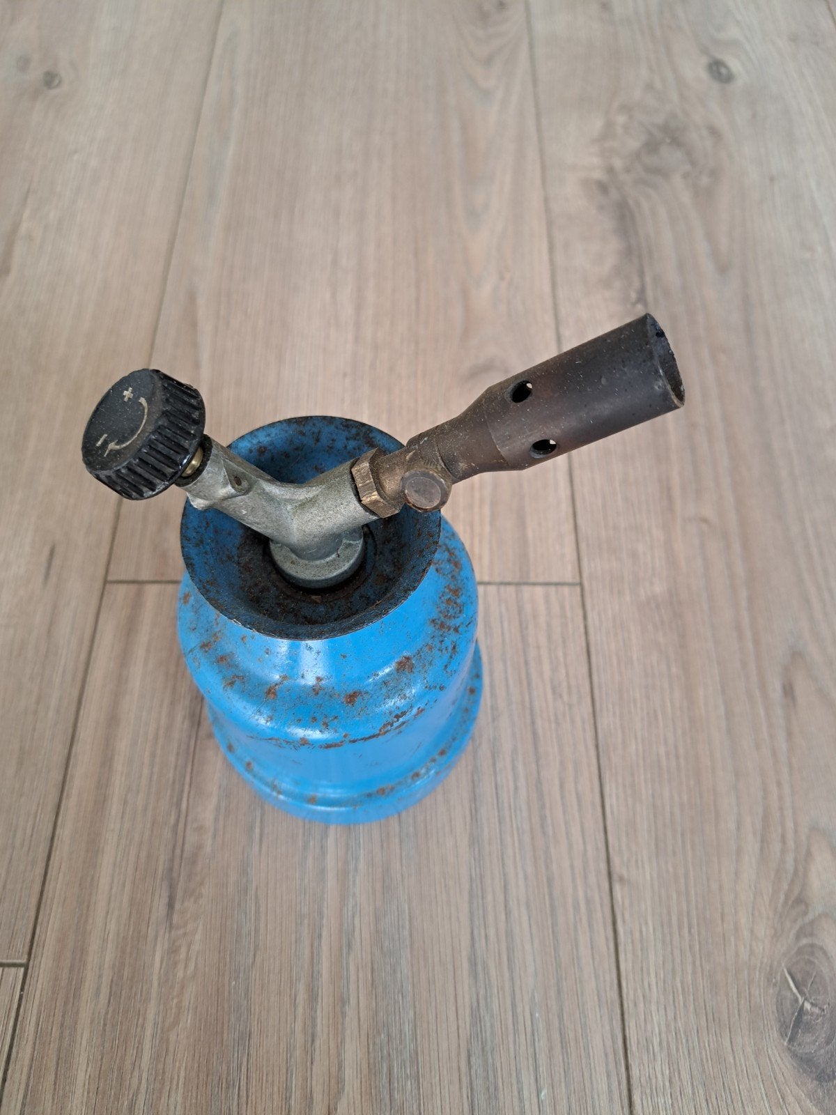 te koop aangeboden  oude  gas  branden, Verzamelen, Parfumverzamelingen, Ophalen of Verzenden, Gebruikt, Parfumfles