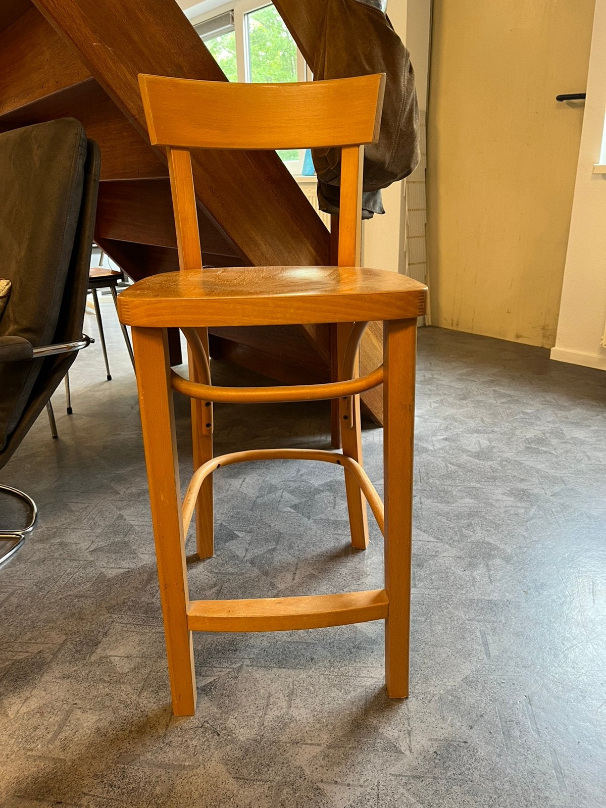 Barkruk met leuning, Gebruikt, 60 tot 90 cm, Ophalen of Verzenden, 1 kruk