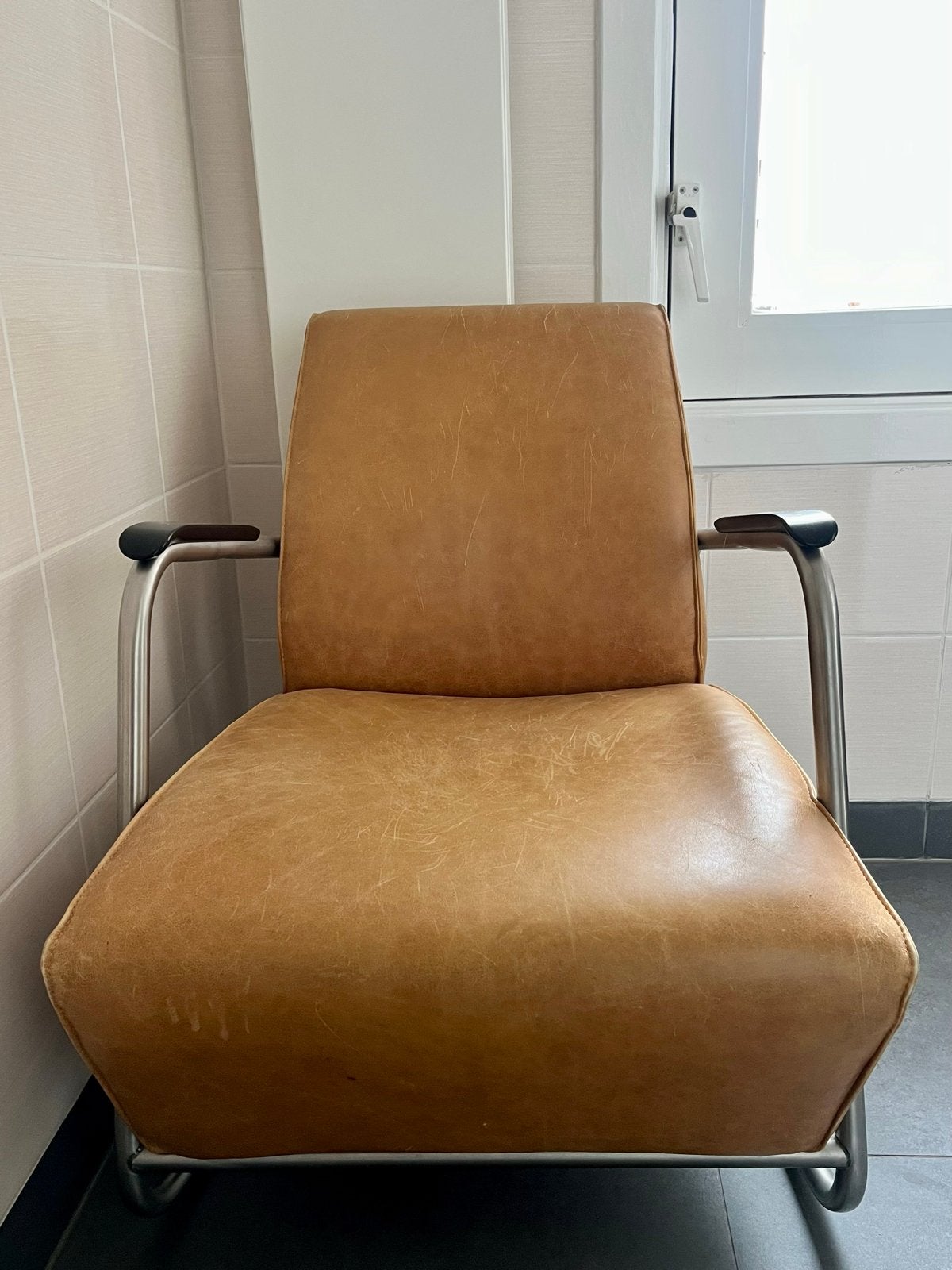 Lederen Schommelstoel met Chromen Poten, Ophalen, Gebruikt, Bruin, Leer