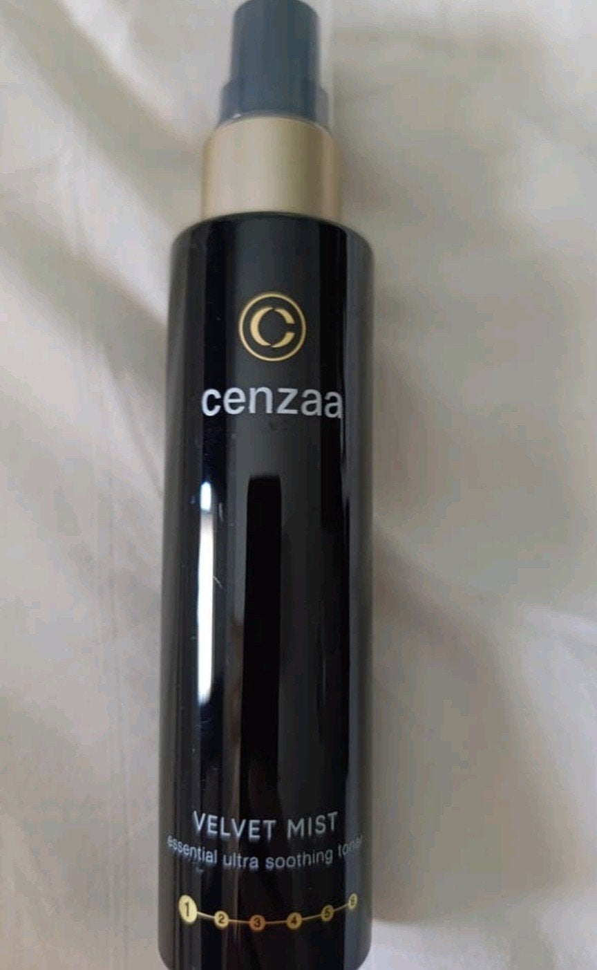 Cenzaa skincare velvet mist essential toner, Ophalen of Verzenden, Nieuw, Gehele gezicht, Verzorging