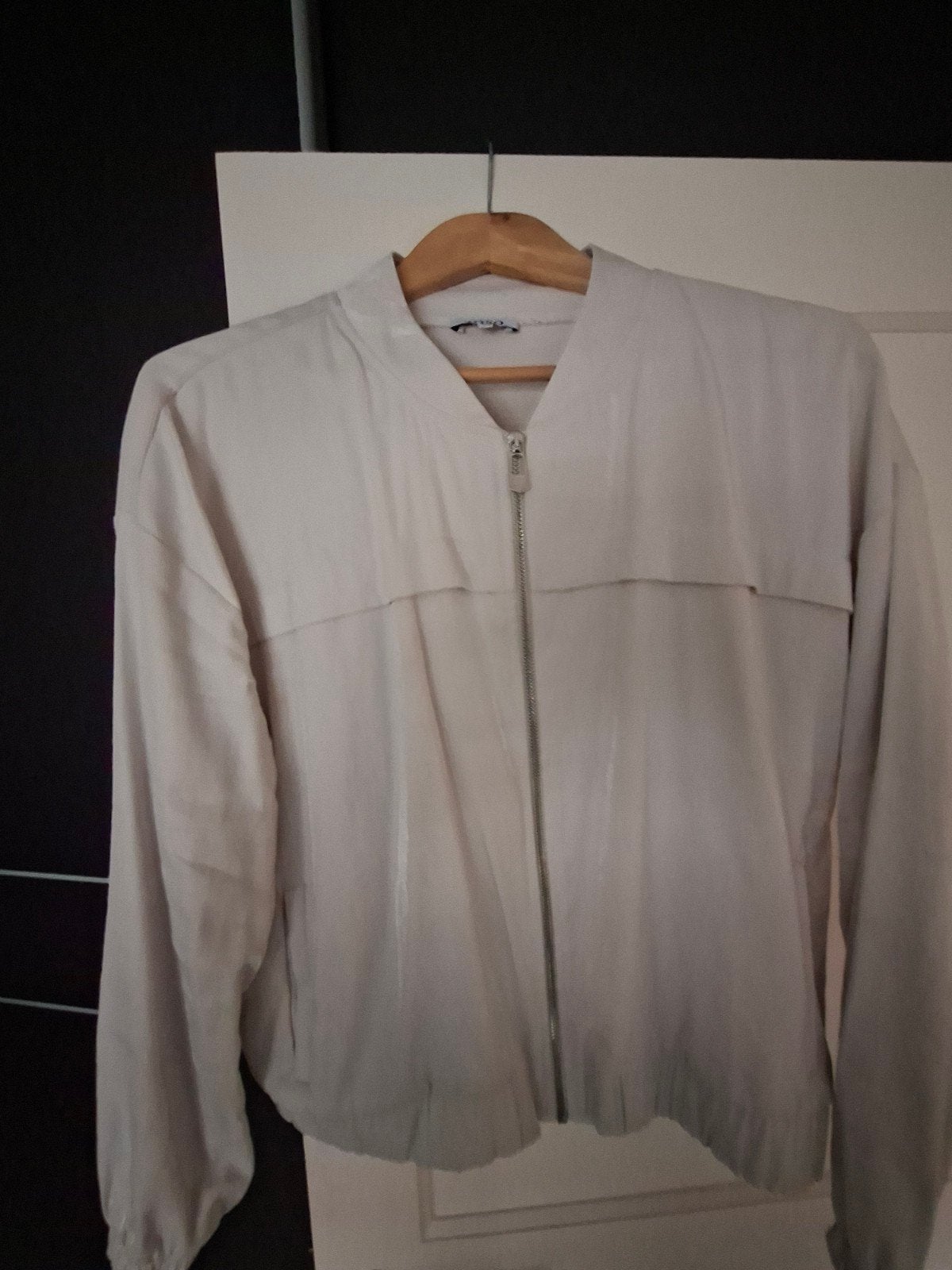 zoso bomberjack Ecru met glans, Maat 38/40 (M), Beige, Ophalen of Verzenden, Jasje
