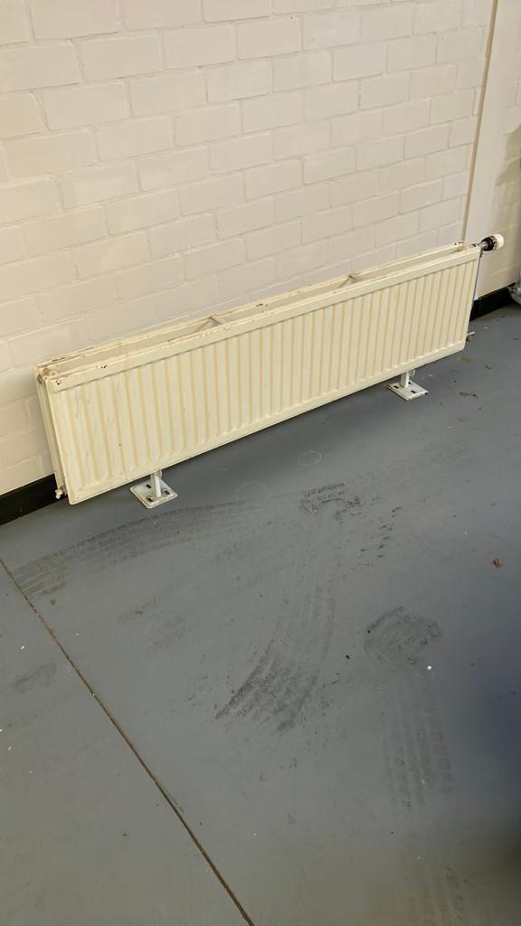 Staande radiator dubbel plaat, Doe-het-zelf en Verbouw, Verwarming en Radiatoren, Ophalen, 30 tot 80 cm, Radiator, 150 cm of meer