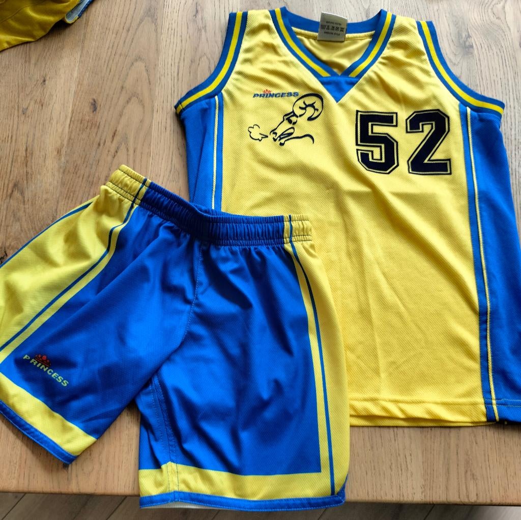 Basketbal tenue De Dunckers maat 128, Jongen of Meisje, Sport- of Zwemkleding, Ophalen of Verzenden, Zo goed als nieuw