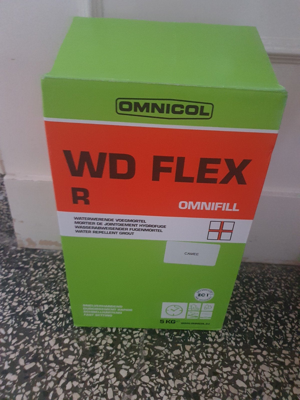 Omnicol WD Flex R Waterwerende Voegmortel 5KG Camee, Doe-het-zelf en Verbouw, Tegels, Ophalen, Overige typen, Minder dan 20 cm