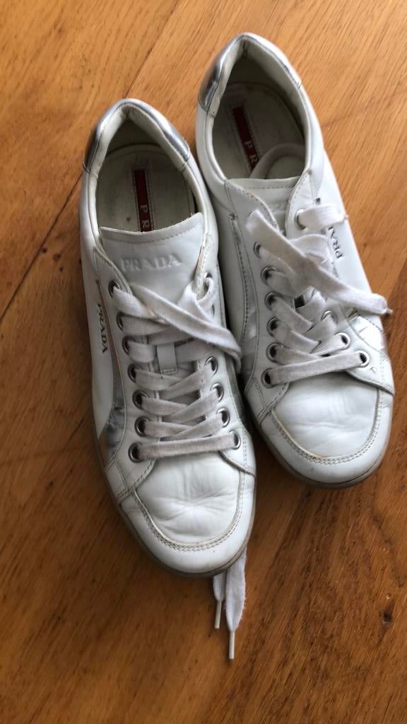 Prada wit leren sneakers, Ophalen of Verzenden, Zo goed als nieuw, Wit