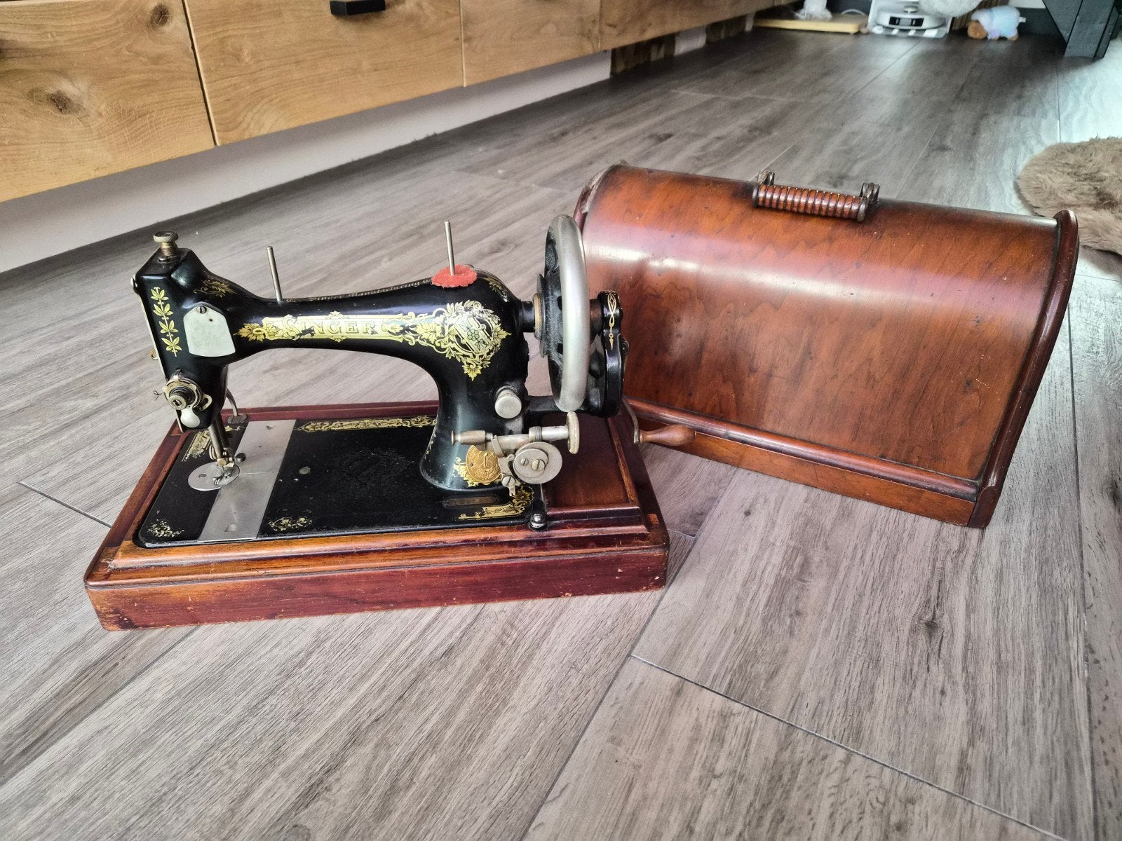 Vintage Singer Naaimachine G1397286 met Houten Kap, Ophalen