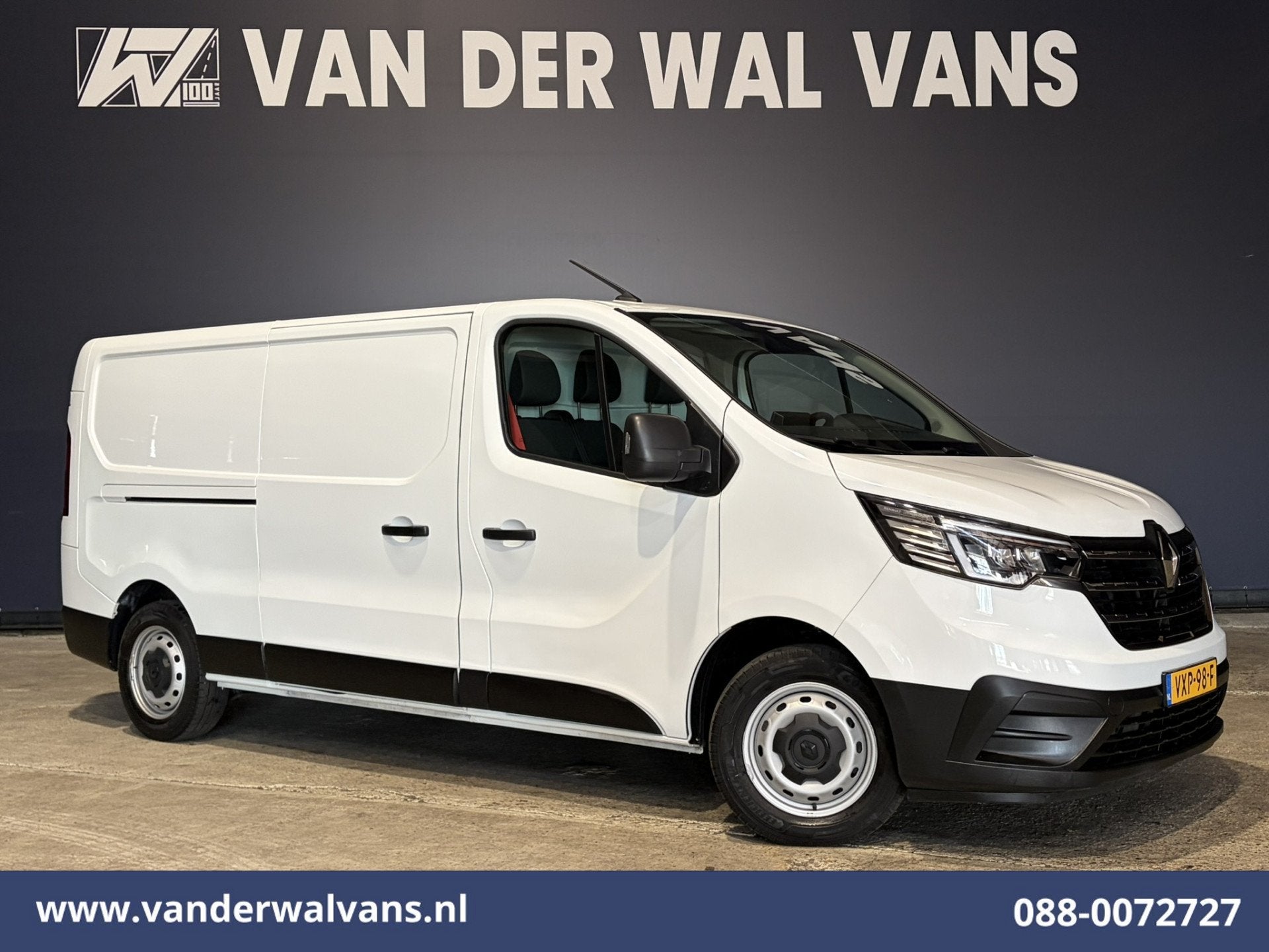 Renault Trafic 2.0 Blue dCi 130pk L2H1 Euro6 Airco | LED | 2, Auto's, Voorwielaandrijving, Dealer onderhouden, Gebruikt, Euro 6