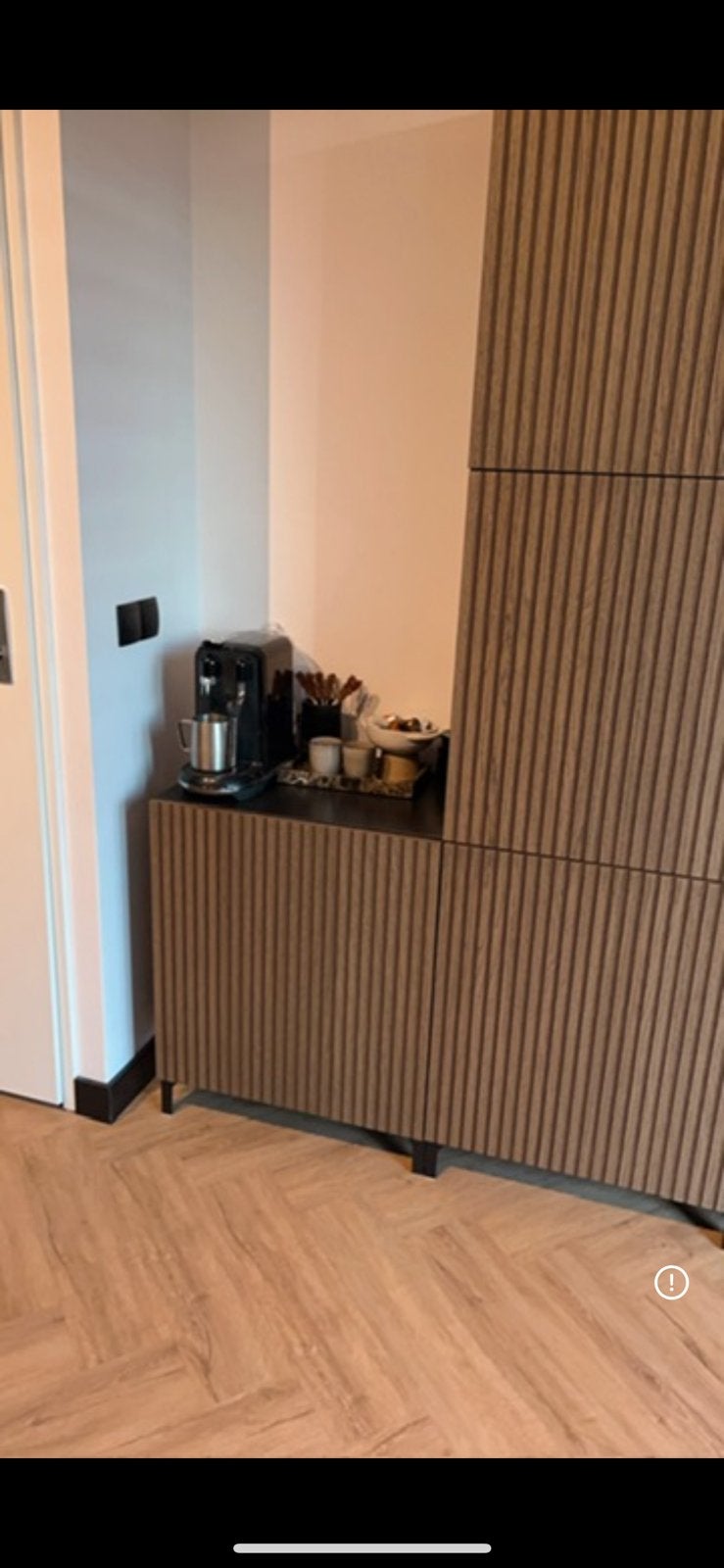 besta kast te koop, Ophalen, 50 tot 100 cm, Zo goed als nieuw, 150 tot 200 cm