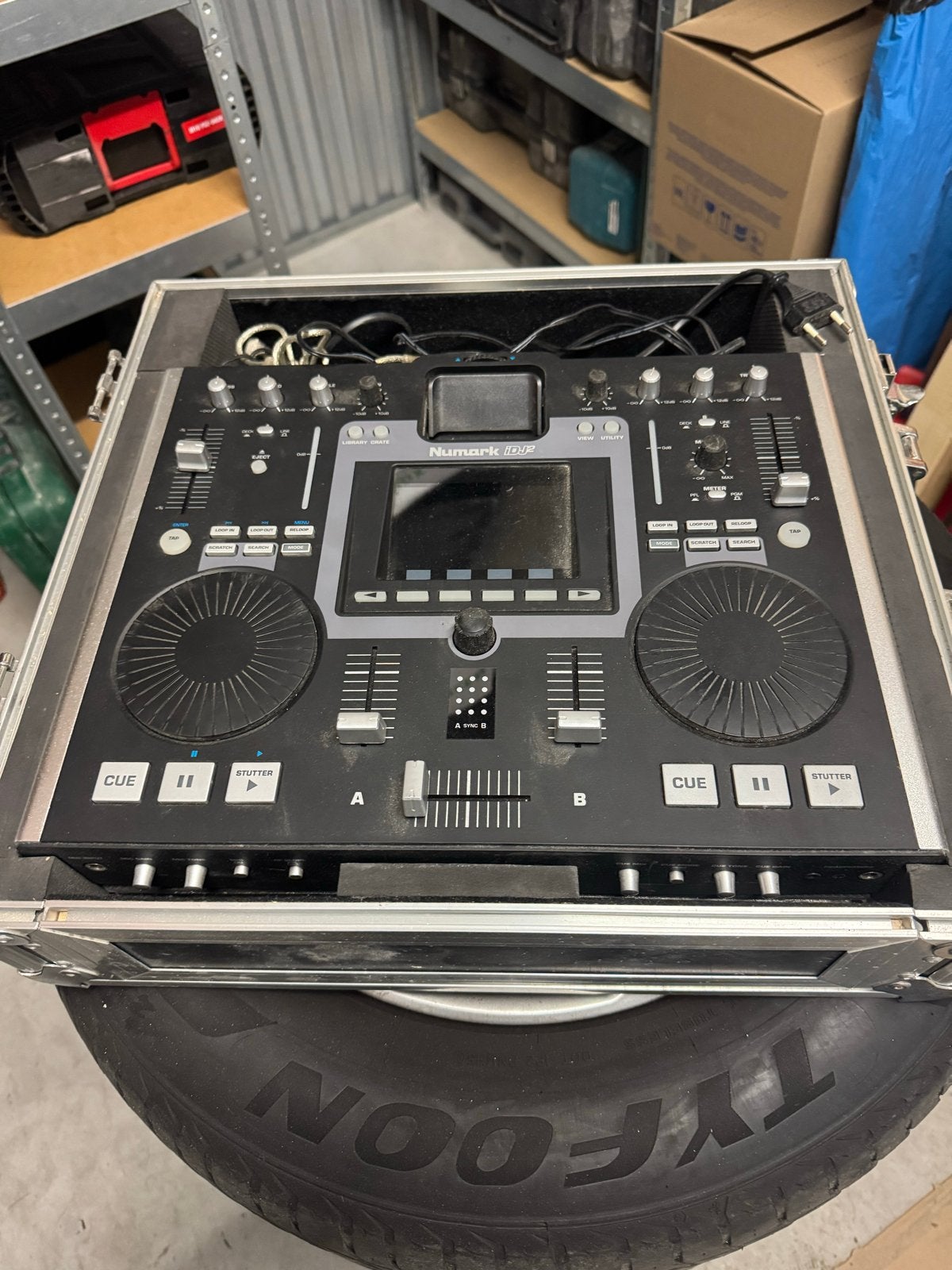 Numark iDJ2 DJ-set met ingebouwd toetsenbord en flightcase, Ophalen of Verzenden, Gebruikt, Dj-set, Numark