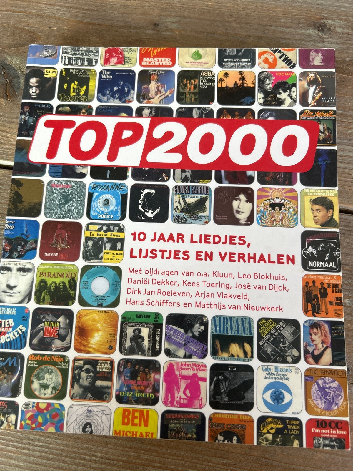 Top 2000: 10 Jaar Liedjes, Lijstjes en Verhalen Boek, Boeken, Muziek, Ophalen of Verzenden, Zo goed als nieuw, Genre of Stijl