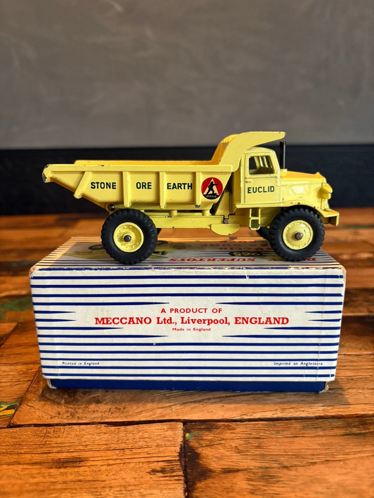Dinky Supertoys 965 Euclid Rear Dump Truck + originele doos, Ophalen of Verzenden, Zo goed als nieuw, Bus of Vrachtwagen