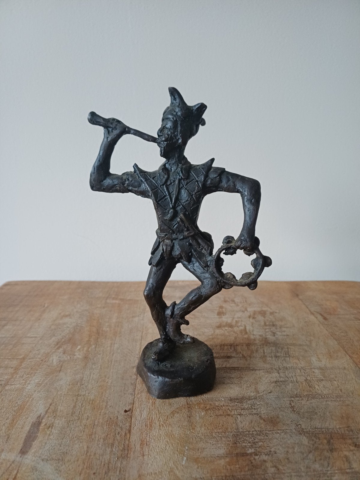 Bronzen beeld Nar/Joker Jaap Hartman Myron, 17 cm, Minder dan 20 cm, Ophalen of Verzenden, Brons, Gemerkt