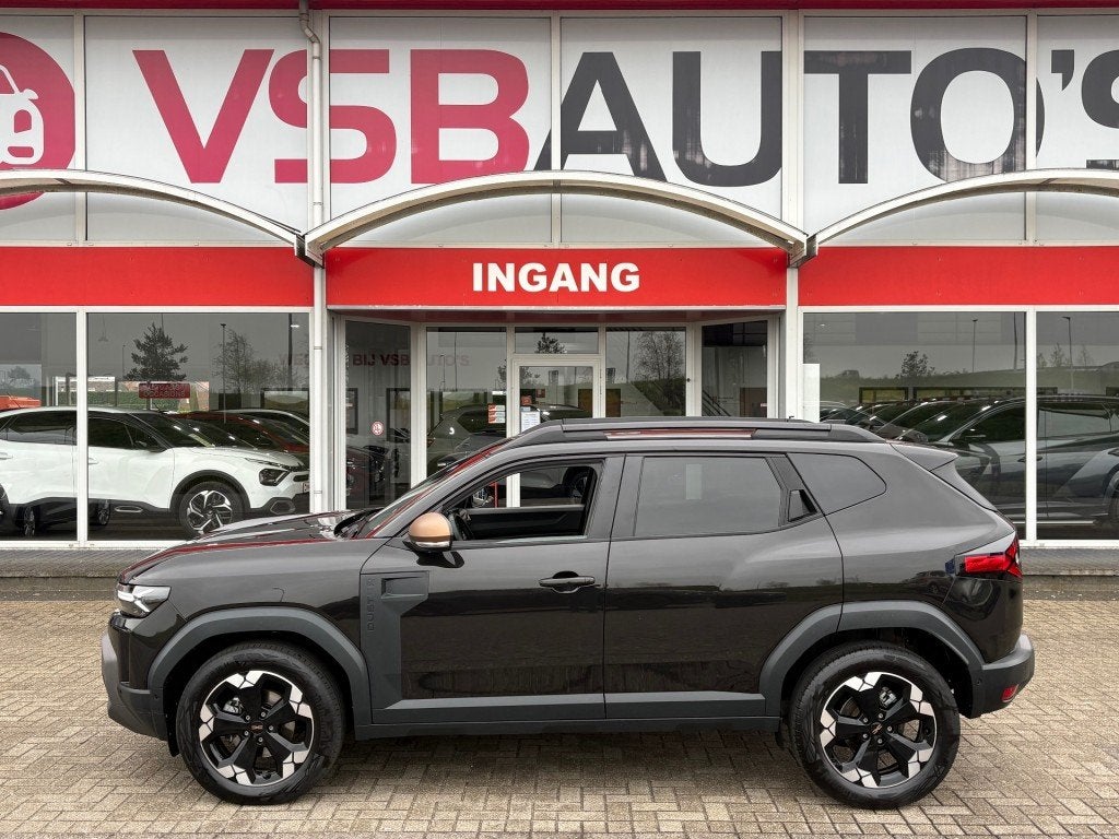 Dacia DUSTER 1.6 HYBRID 140 EXTREME AUT. LED NAVI CAMERA CAR, Auto's, Automaat, Gebruikt, Zwart, Leder