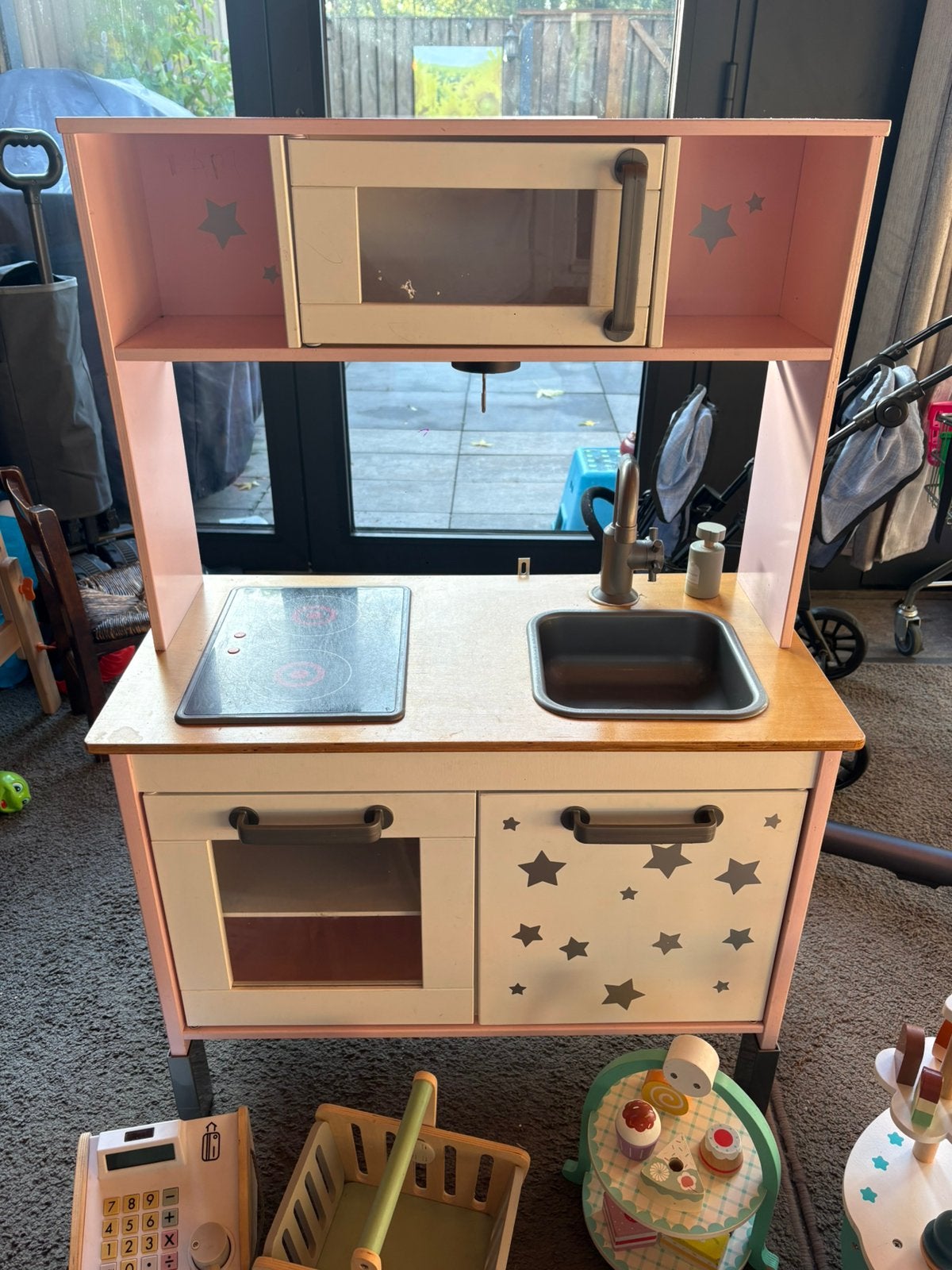 Houten speelkeuken met houten accessoires, Ophalen, Zo goed als nieuw