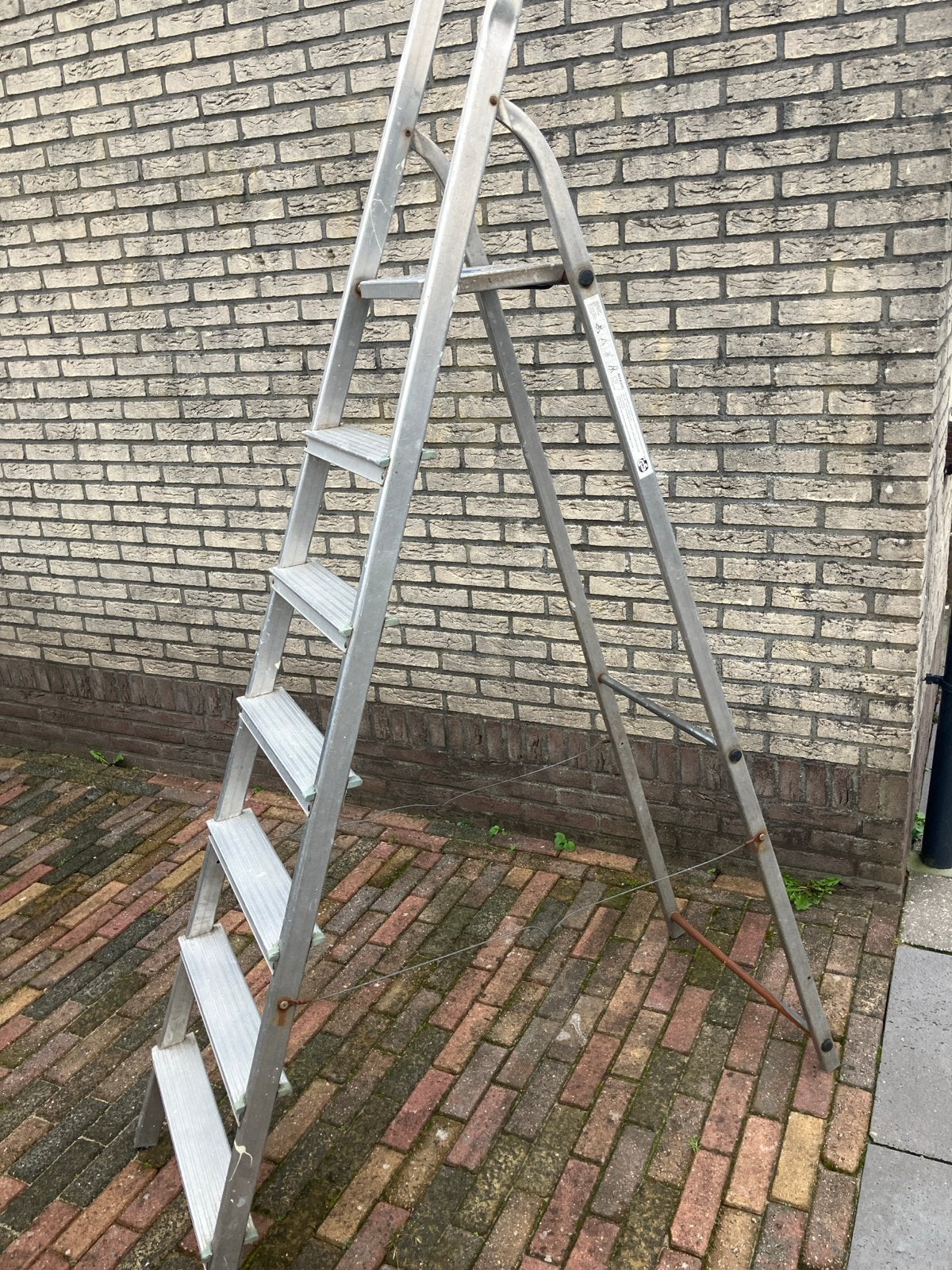 Brabantia huishoudtrap - Zo goed als nieuw, Doe-het-zelf en Verbouw, Ophalen, Gebruikt, Trap, Opvouwbaar of Inschuifbaar