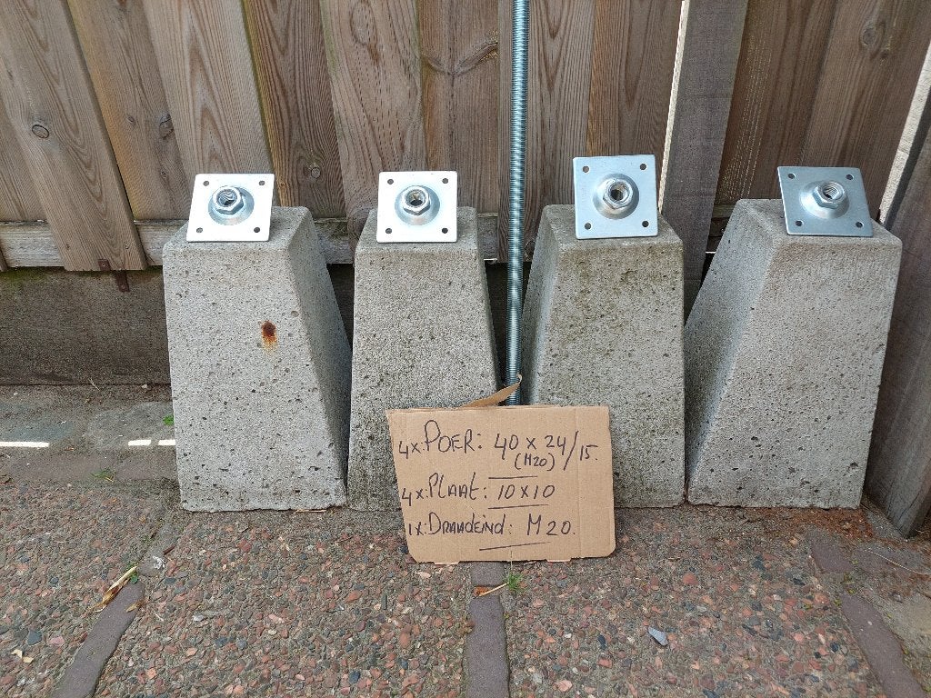 4x Poeren t.b.v. overkapping / pergola enz., Ophalen, Zo goed als nieuw, Overige typen