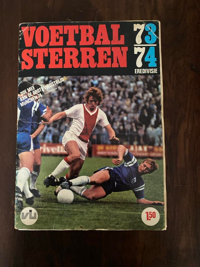 Voetbalplaatjes 73/74 Eredivisie - Vintage Voetbalboek, Boeken, Ophalen of Verzenden, Gelezen, Balsport