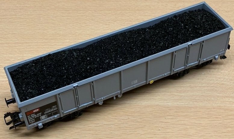 Märklin Zwitserse hogeboordwagon met sluitsein, Wisselstroom, Ophalen of Verzenden, Märklin, Nieuw
