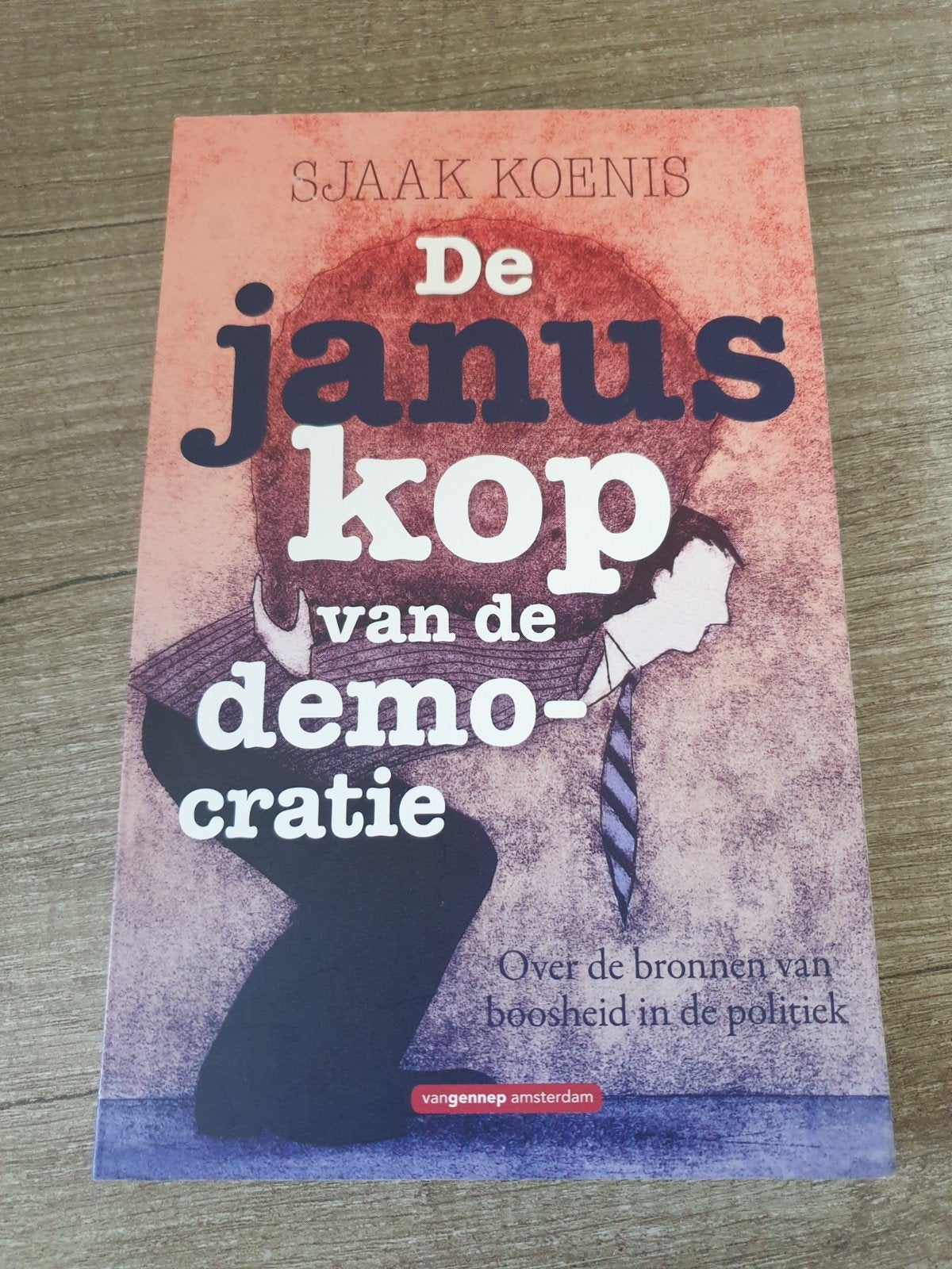 De Janus Kop van de Democratie - Sjaak Koenis, Ophalen of Verzenden, Gelezen, Sjaak Koenis