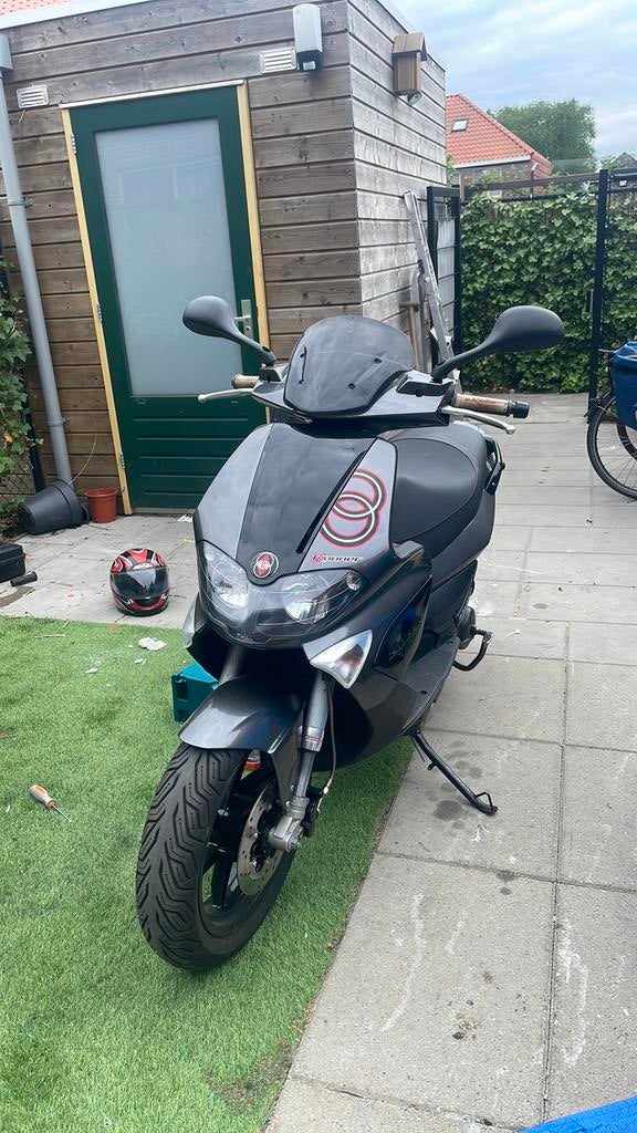 Gilera runner rst 70cc lc dd heel netjes (ook te ruil), Fietsen en Brommers, Scooters | Piaggio, Zo goed als nieuw, Overige modellen