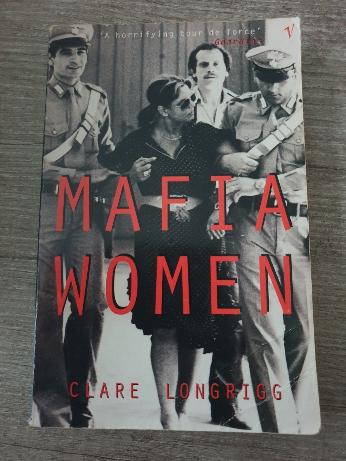 Mafia Women - Clare Longrigg (Engelstalig), Ophalen of Verzenden, Gelezen, Clare Longrigg