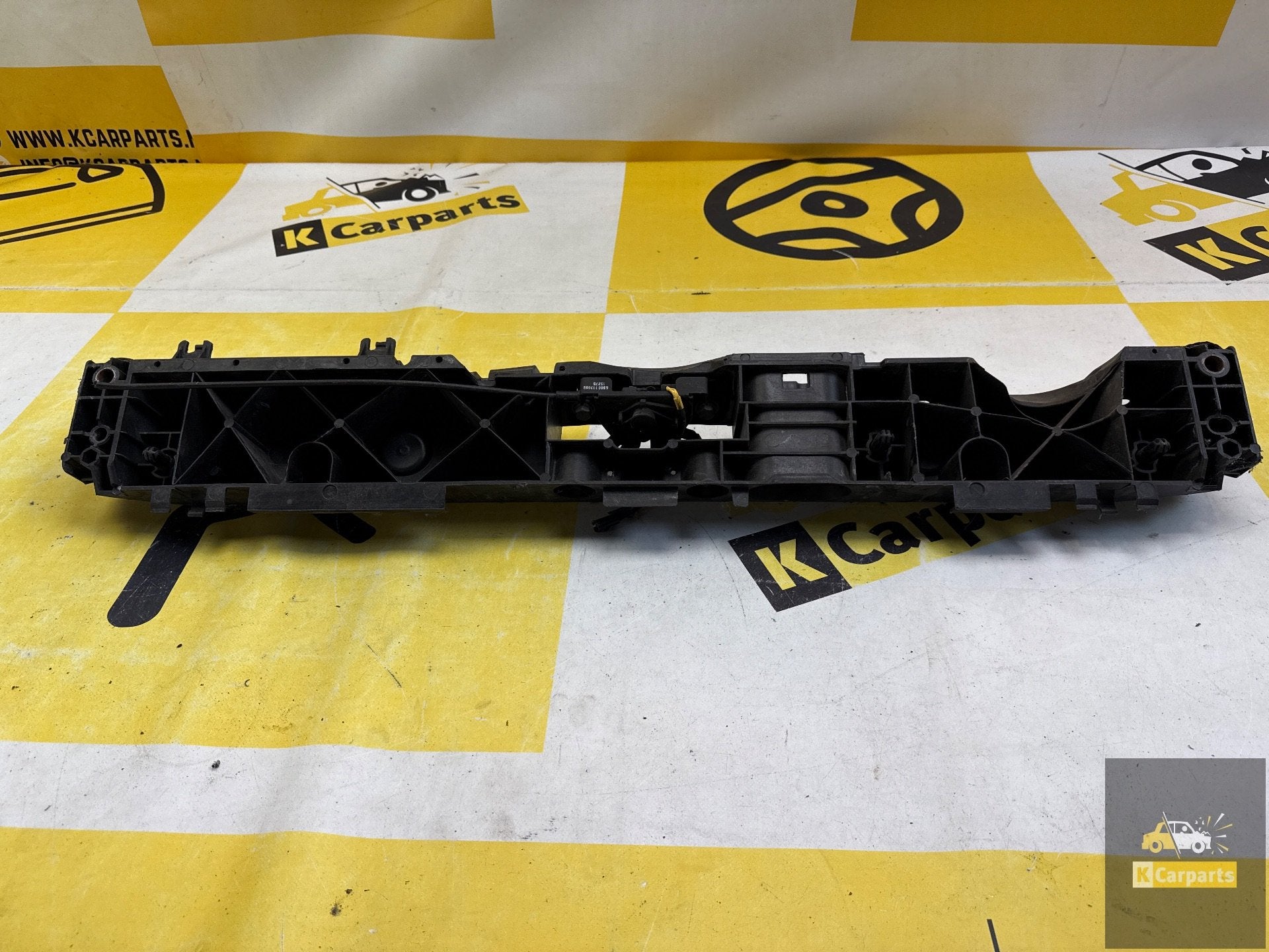 Renault Captur Luchtinlaat Bovenpaneel Radiator 132217X, Renault Group, Gebruikt, Contact.group@renault.com, Renault