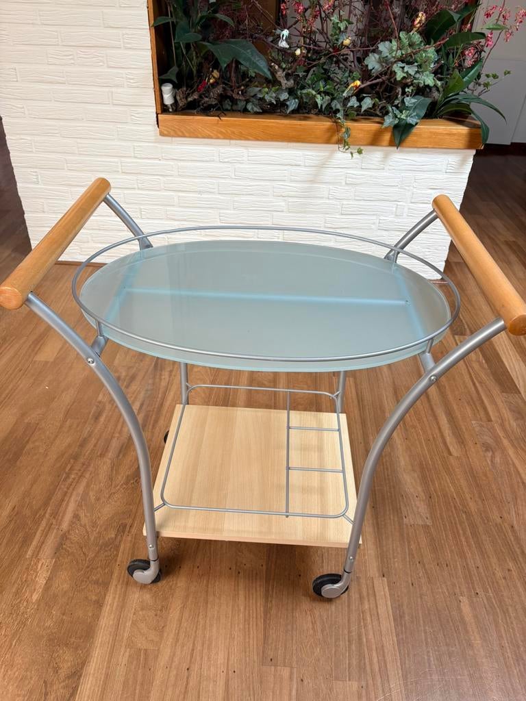 Verrijdbare serveerwagen/bijzettafel., Ophalen, Metaal of Aluminium, Modern,, 55 tot 75 cm
