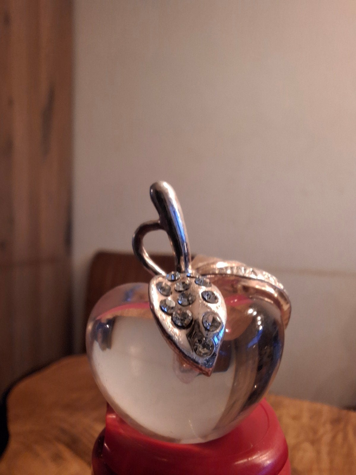 Prachtige Nina Ricci hanger in appelvorm, Overige materialen, Overige voorstellingen, Ophalen of Verzenden, Zo goed als nieuw