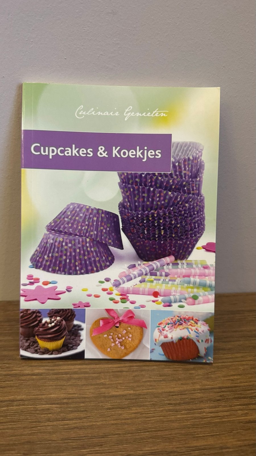 Culinair Genieten: Cupcakes & Koekjes Receptenboek, Ophalen of Verzenden, Zo goed als nieuw, Overige gebieden, Taart, Gebak en Desserts