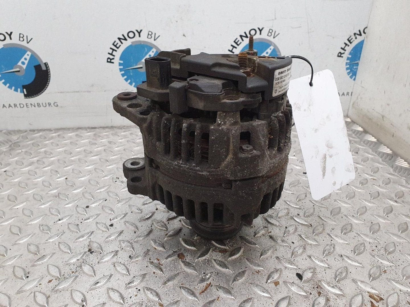 VOLKSWAGEN TRANSPORTER 1.9 TDI 300 T800Base  DYNAMO 2004, Ophalen of Verzenden, Gebruikt, Stiba lid