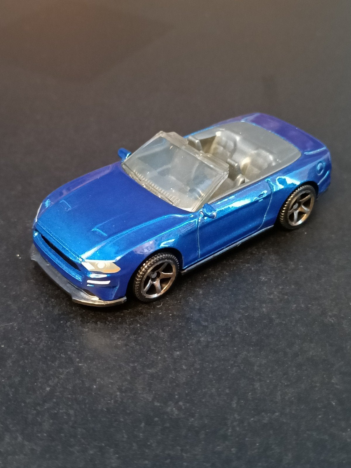 matchbox Ford Mustang GT Cabriolet Blauw, Hobby en Vrije tijd, Ophalen of Verzenden, Zo goed als nieuw