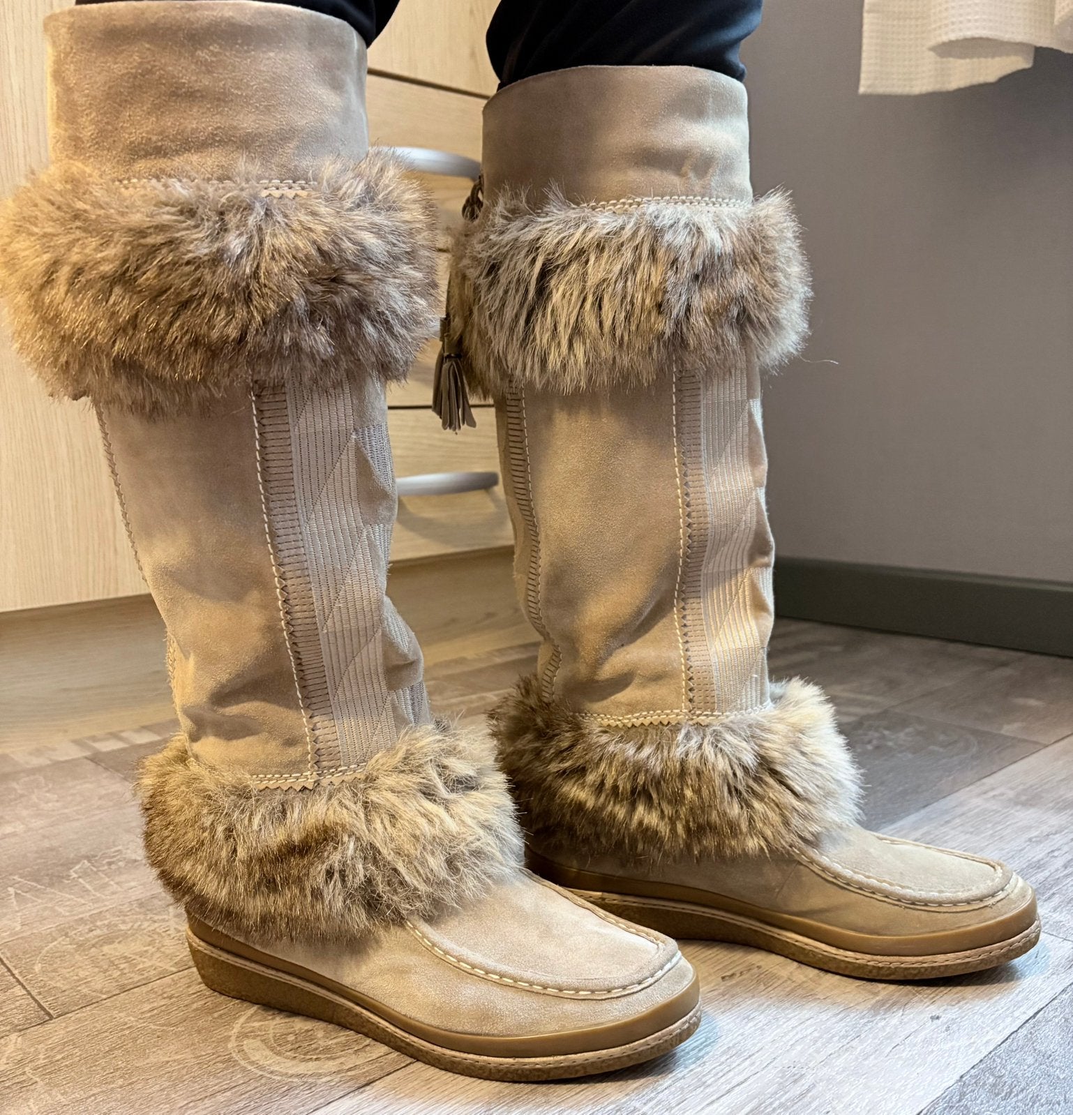 Laarzen - Aerin Edlingham sport suede - mt.39, Kleding | Dames, Hoge laarzen, Beige, Ophalen of Verzenden, AERIN