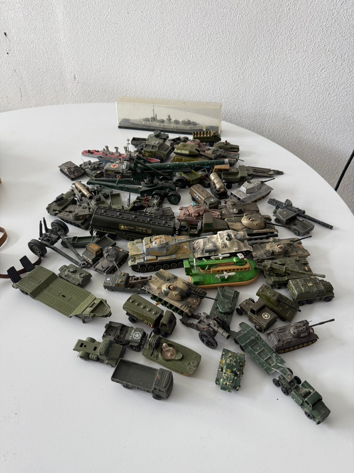Partij van 60+ vintage legervoertuigen matchbox corgi buddy, Ophalen of Verzenden