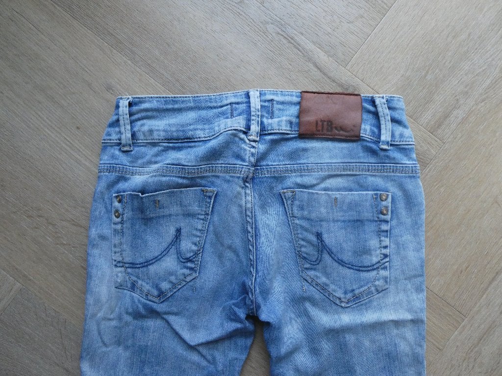 LTB Molly spijkerbroek, Low Rise, Super Slim maat 27-32, Blauw, Ophalen of Verzenden, Zo goed als nieuw, LTB