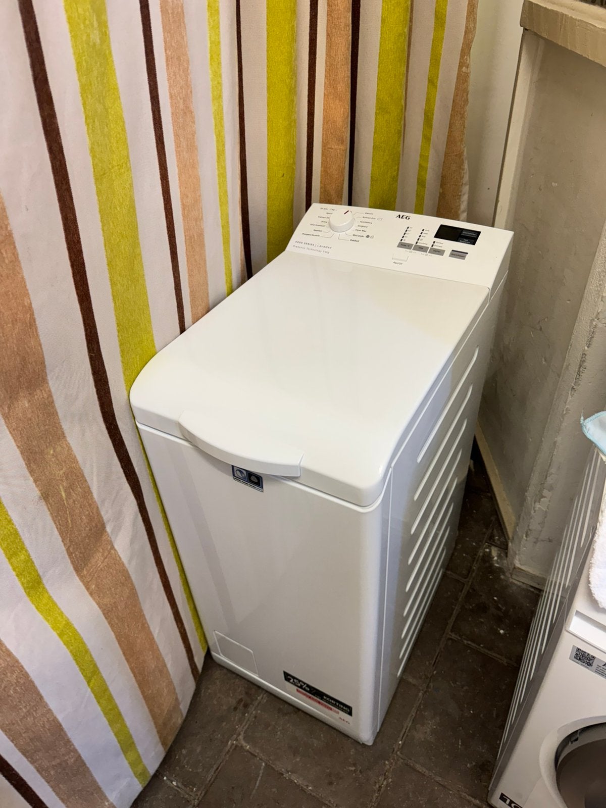 Smalle Wasmachine | AEG | Schoon | Werkt Goed, Ophalen, Minder dan 85 cm, 4 tot 6 kg, Bovenlader