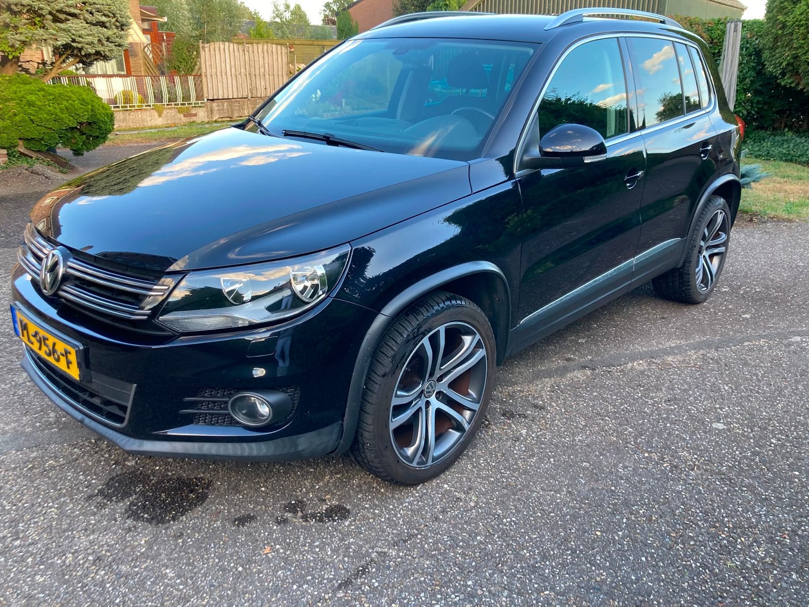 VW Tiguan 2.0 TSI zwart 2013  R-line trekhaak 109965 km, Automaat, Stof, Zwart, 4 cilinders