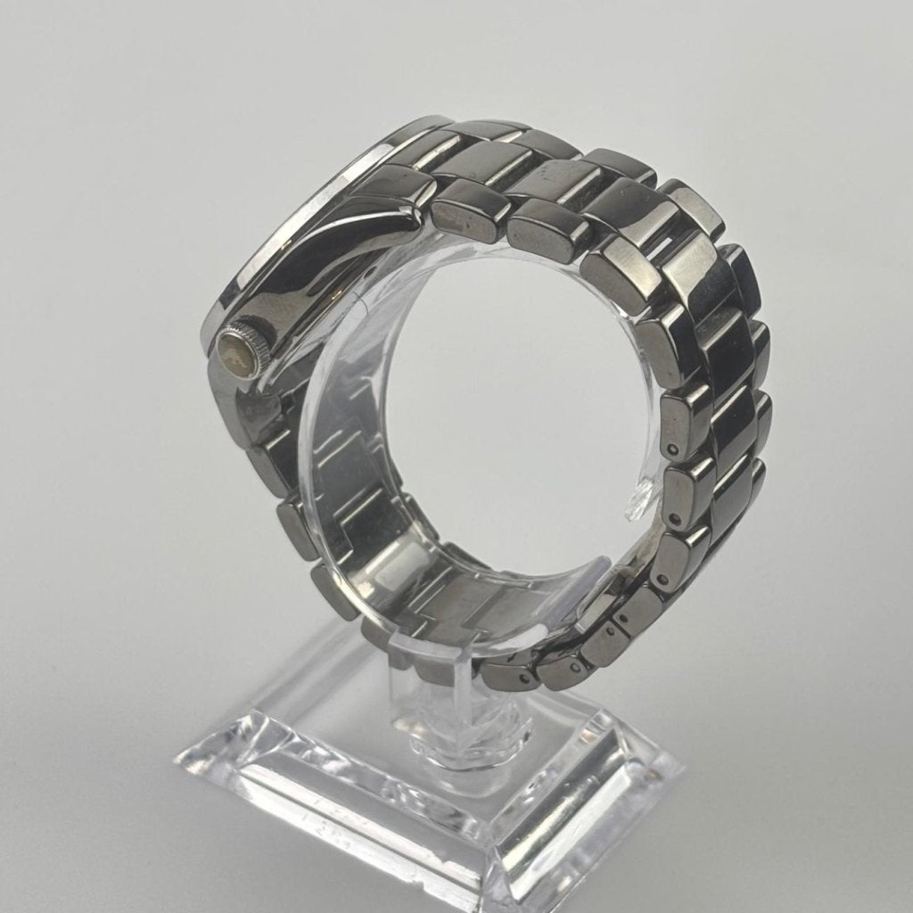 Emporio Armani AR1463 39mm Horloge, Emporio Armani, Zo goed als nieuw, Support@emporioarmani.com, 3-5 Via Borgonuovo
Milan 20121
Italy
