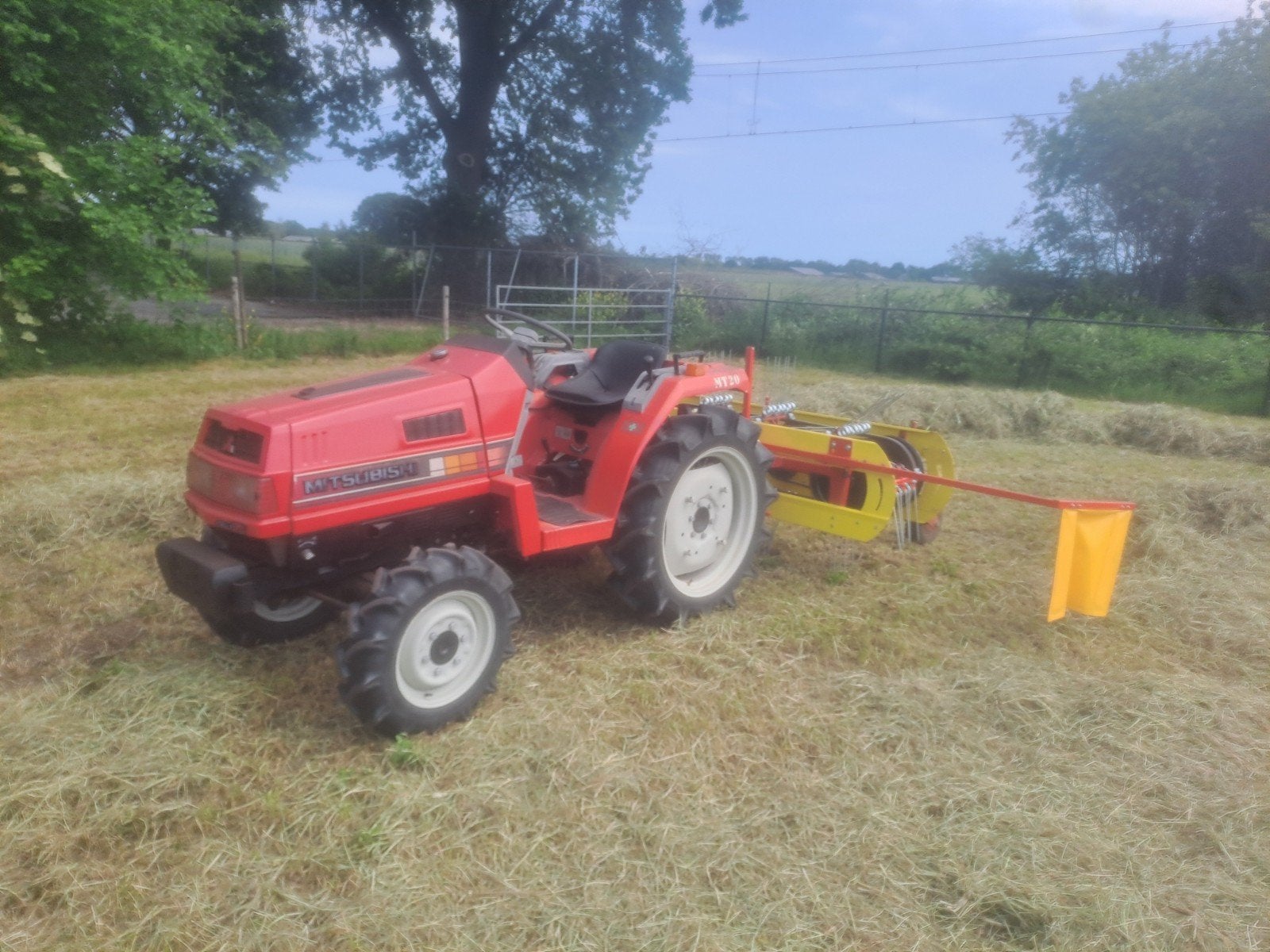 Kubota GL240 met Voorlader+div.andere trekkers, Gebruikt, Tot 2500, Tot 80 Pk, Ophalen