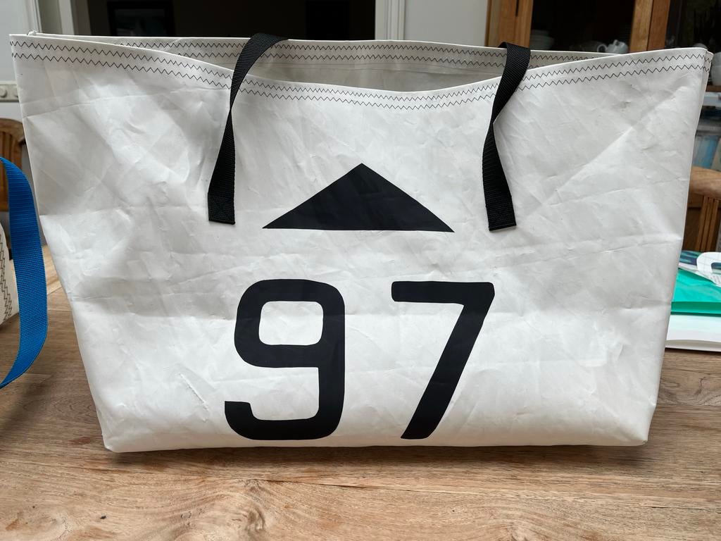 Unieke tas van gebruikt zeildoek met eigen logo/cijfer, Ophalen of Verzenden, Gebruikt, Wit, Shopper