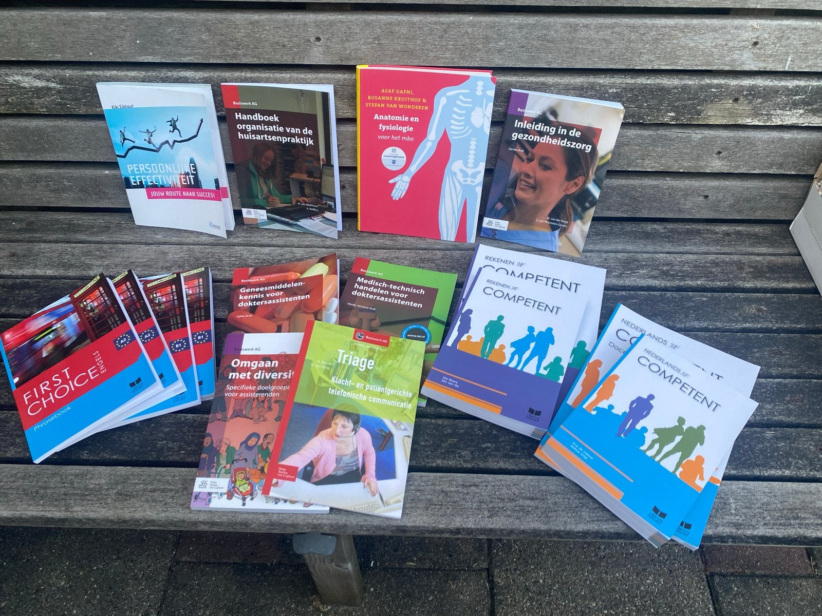 Diverse studieboeken voor de doktersassistent, Ophalen of Verzenden, Gamma, Gelezen, MBO