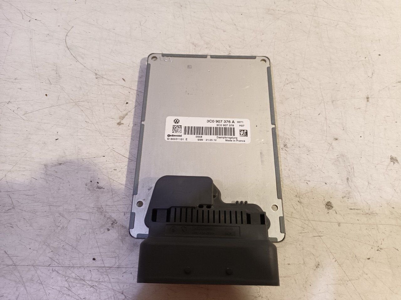 Computer Volkswagen Golf, Onderdelen@venauto.nl, Van der Ven Autorecycling B.V., Gebruikt, Ettenseweg 76, 4706 PB Roosendaal, The Netherlands
