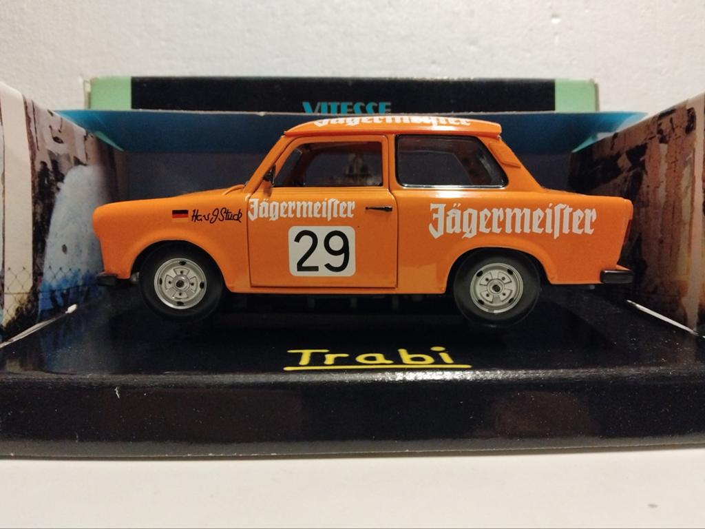 Trabant 601 sedan TRABI Jagermeister oranje Vitesse 1:18 KRD, Ophalen of Verzenden, Zo goed als nieuw, Auto, Overige merken