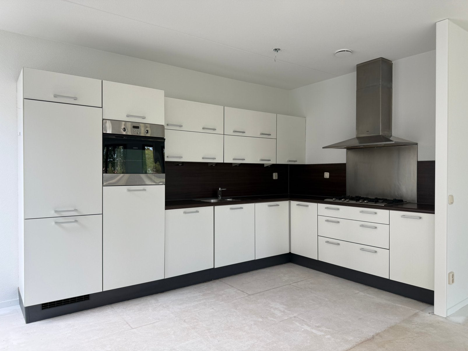 Conplete keuken met spots, Huis en Inrichting, Keuken | Complete keukens, Ophalen, Gebruikt, Wit, Hoekkeuken