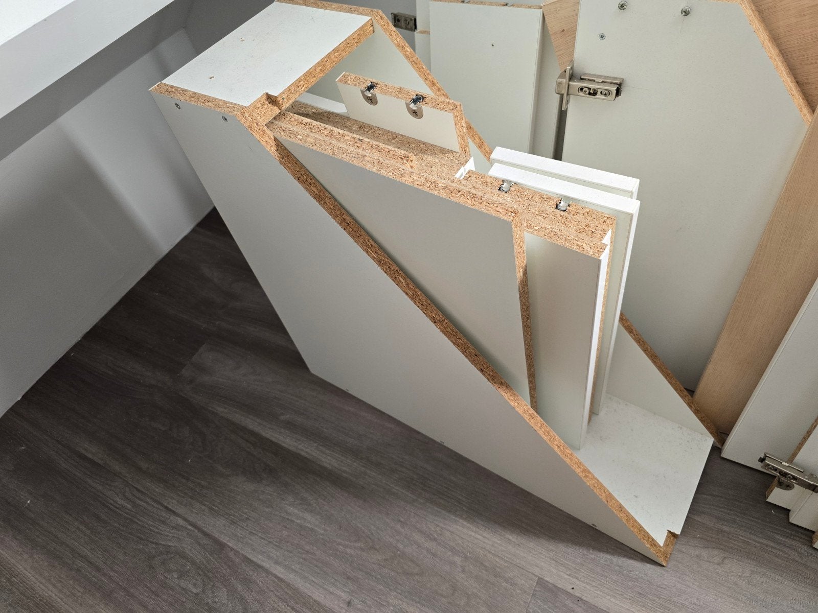 Mooie witte kast set voor schuine wand zolder, Ophalen, Modern / Design, Met deur(en), Zo goed als nieuw