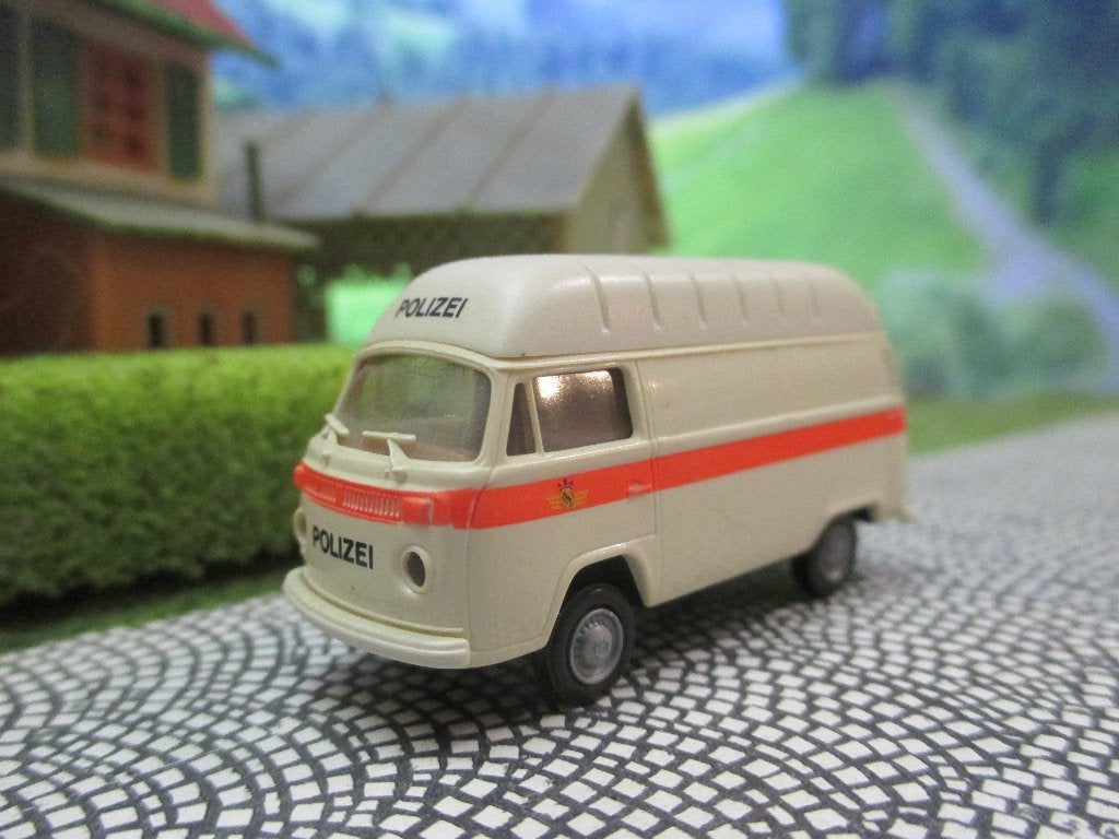 Volkswagen Transporter T2b Hochdach POLIZEI Zwitserland, Hobby en Vrije tijd, Ophalen of Verzenden, Zo goed als nieuw, Bus of Vrachtwagen