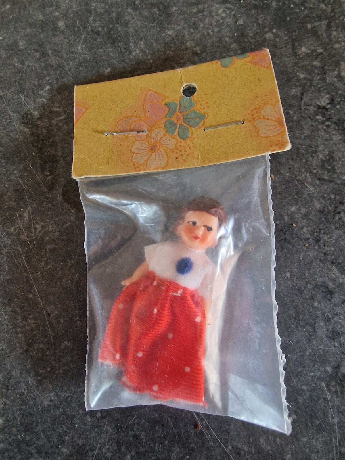 Ari popje 6 cm in originele verpakking, Ophalen of Verzenden