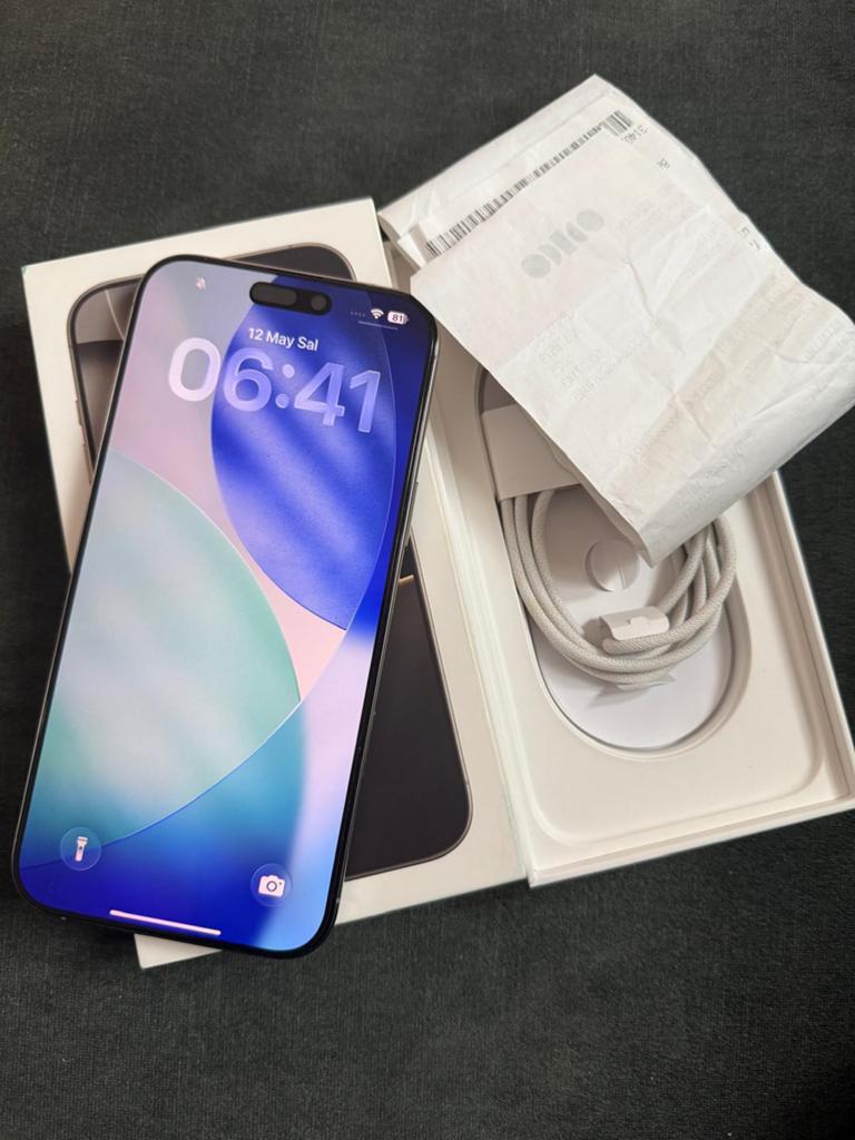 iPhone 16 pro max 256 GB - Natural titanium - Batterij 97%, Telecommunicatie, Mobiele telefoons | Apple iPhone, 97 %, IPhone 16 Pro Max