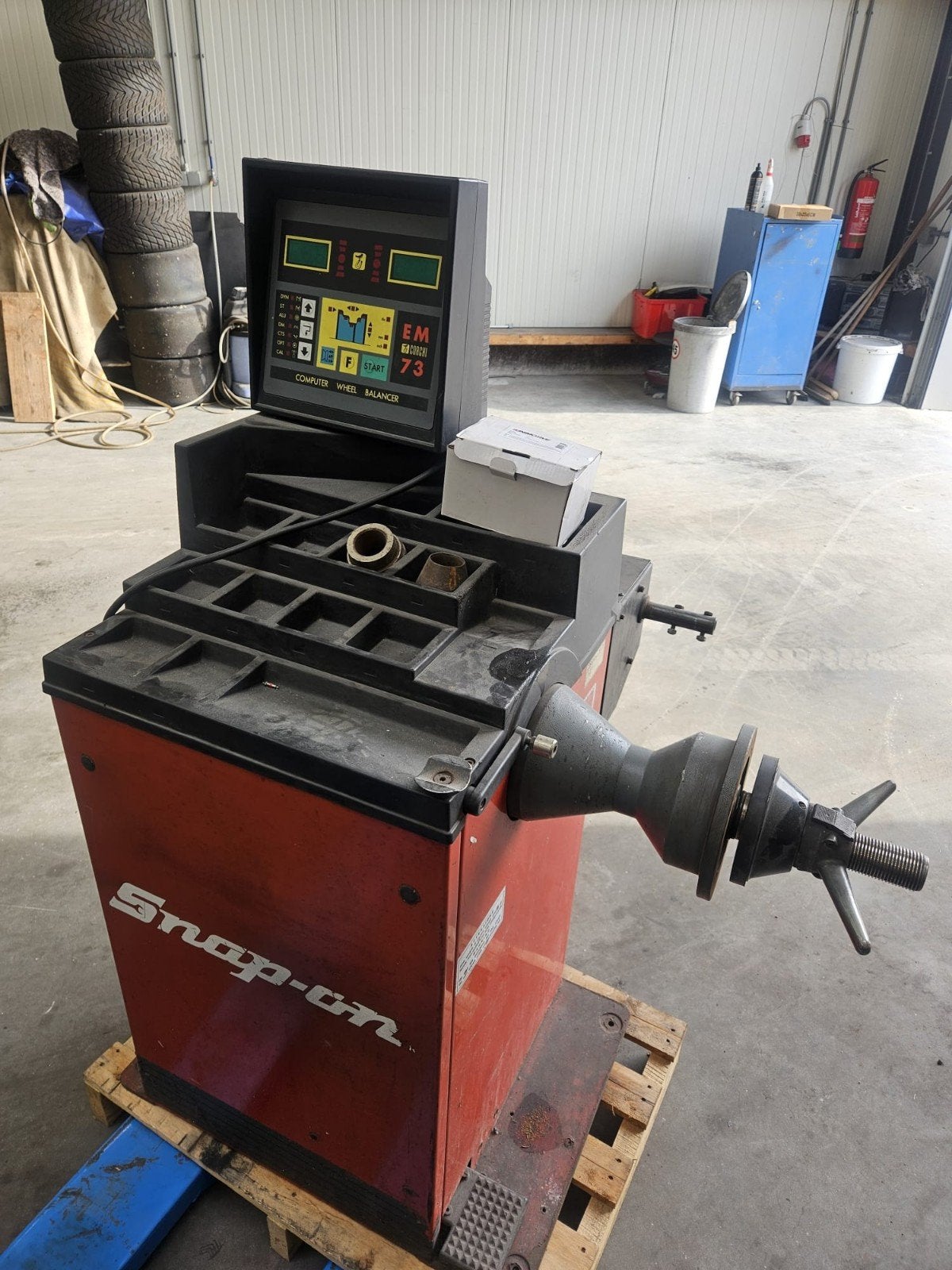 Snap-On balanceer apparaat, Auto diversen, Ophalen